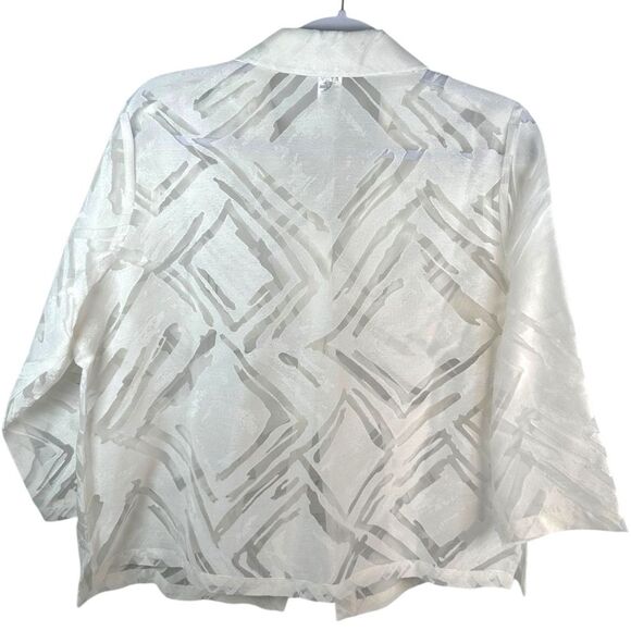 Wynne Collection White Sheer Geometric Button Up Boxy 3/4 Sleeve Blouse Medium - Picture 2 of 6